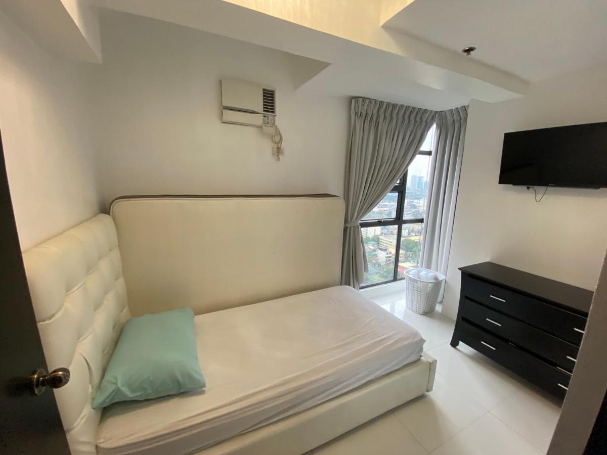 Penthouse Suite At Porto Vita Towers In Cubao Quezon City Manila Exterior photo